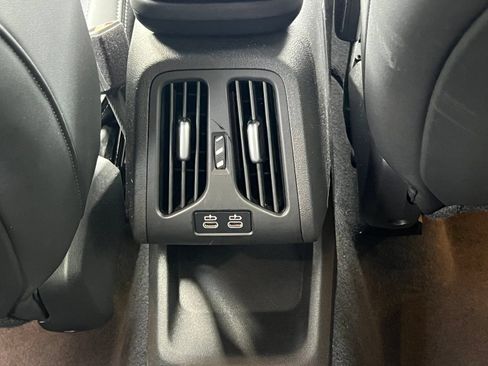 Used 2025 BMW X2 xDrive28i AWD/4WD image 19