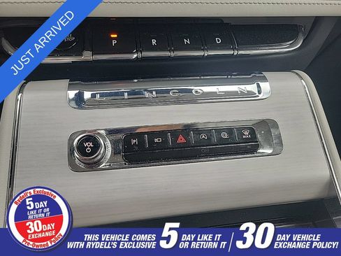 Used 2026 Lincoln Aviator Reserve w/ Luxury Package AWD/4WD image 16