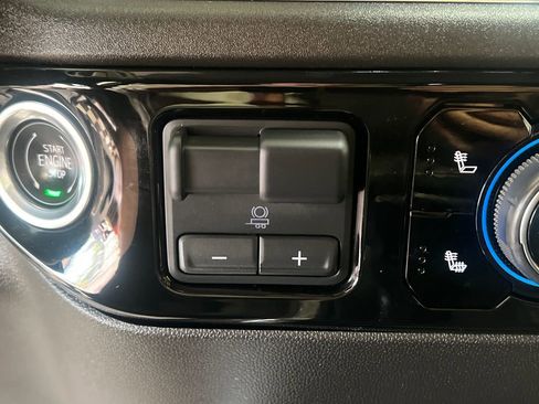 Used 2023 Chevrolet Silverado 1500 RST w/ Convenience Package II AWD/4WD image 31