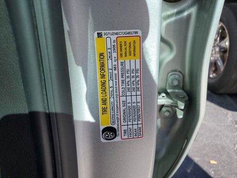 Used 2018 GMC Sierra 1500 SLT image 32