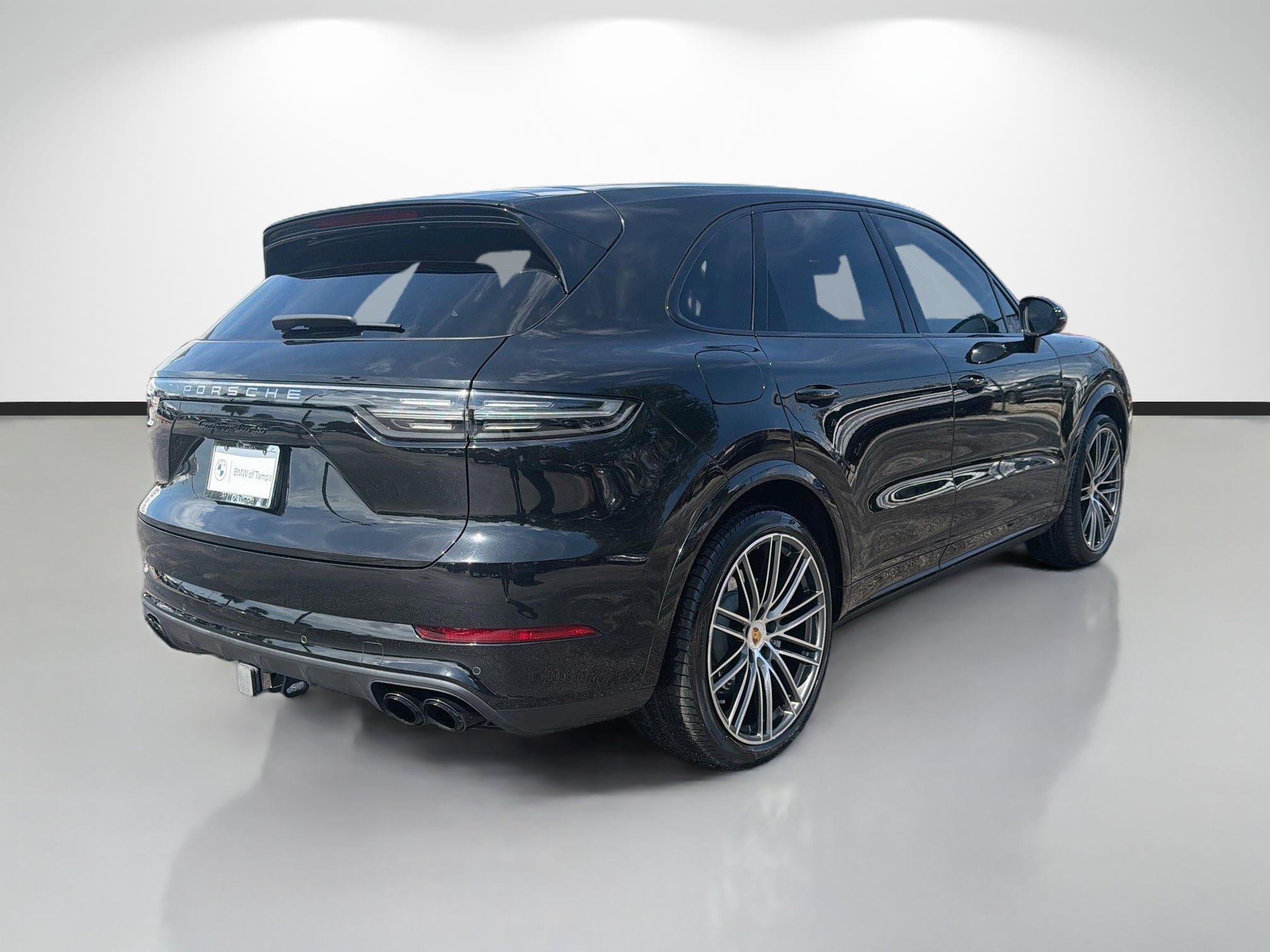 Used 2023 Porsche Cayenne Turbo AWD/4WD image 3