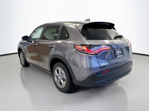 New 2026 Honda HR-V LX image 5