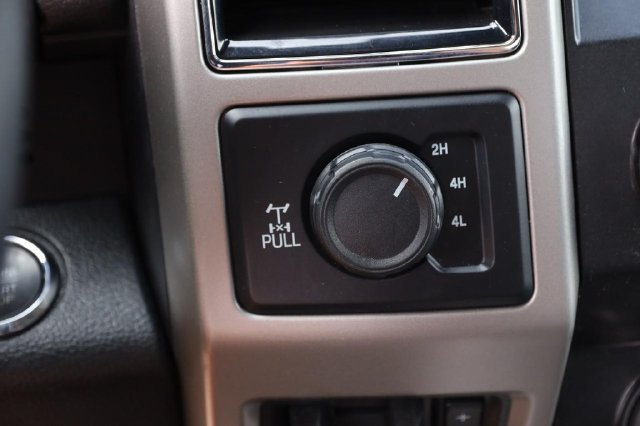 Used 2021 Ford F250 Lariat w/ Lariat Ultimate Package AWD/4WD image 21