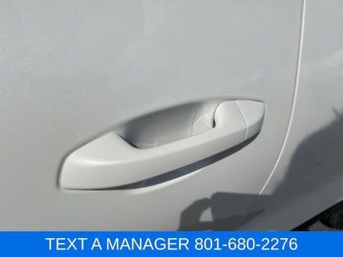 Used 2024 Kia Seltos LX AWD/4WD image 13
