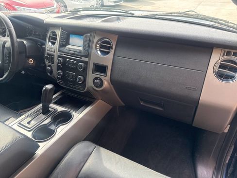 Used 2015 Ford Expedition XLT w/ Equipment Group 201A image 19