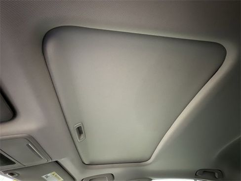 Used 2022 Honda Civic Touring image 24