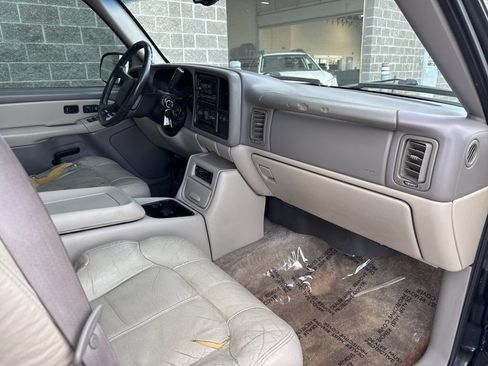 Used 2001 Chevrolet Tahoe LS AWD/4WD image 27