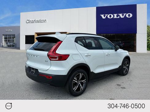 New 2026 Volvo XC40 B4 Core w/ Protection Package Premier FWD image 3