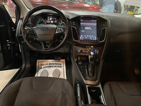 Used 2015 Ford Focus SE w/ Equipment Group 201A image 7