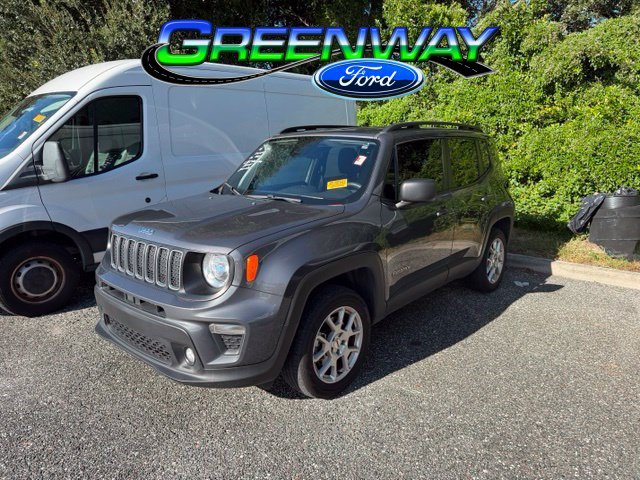Used 2022 Jeep Renegade Latitude AWD/4WD image 1