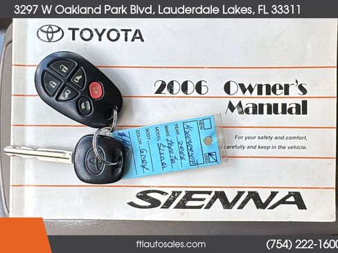 Used 2006 Toyota Sienna FWD image 63
