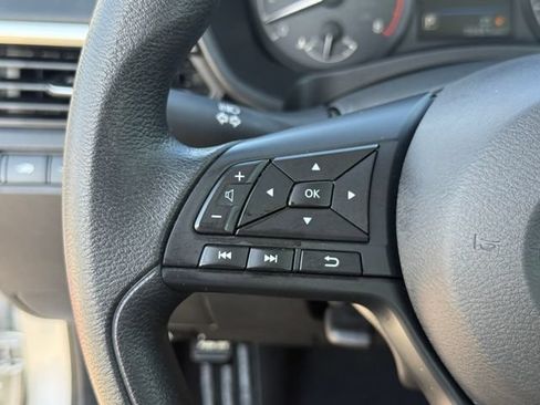 Used 2024 Nissan Altima 2.5 S FWD image 12