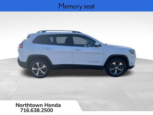 Used 2019 Jeep Cherokee Limited image 9