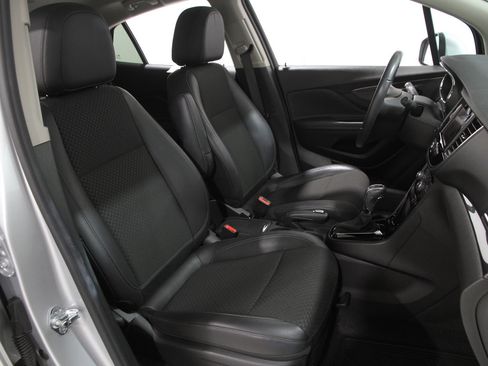 Certified 2022 Buick Encore Preferred w/ Safety Package image 14