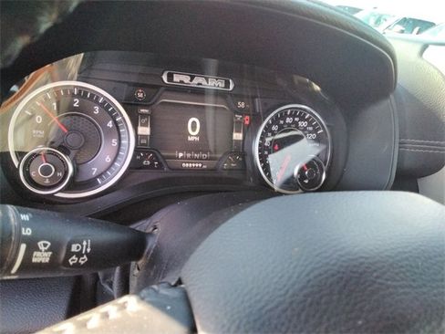 Used 2019 RAM 1500 Laramie image 25
