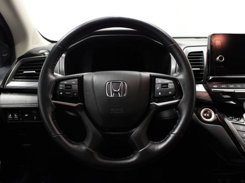 Used 2025 Honda Odyssey Elite image 25