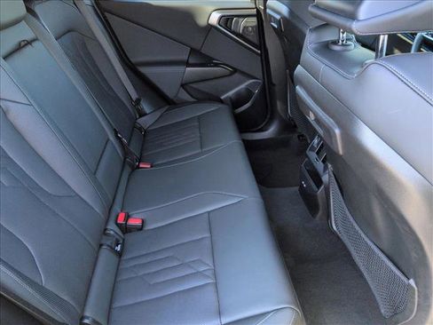 Used 2025 BMW X3 xDrive30i w/ Premium Package image 22