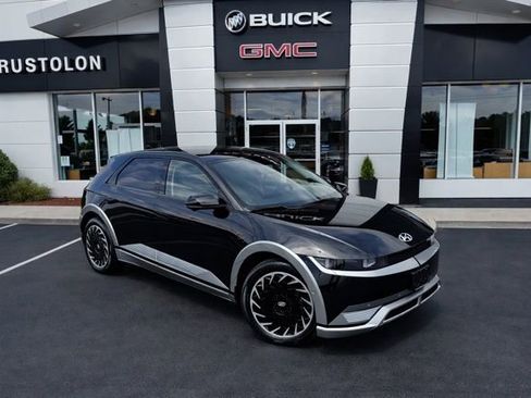 Used 2023 Hyundai Ioniq 5 Limited image 3