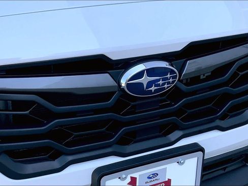 Certified 2024 Subaru Crosstrek 2.5i Limited AWD/4WD image 32