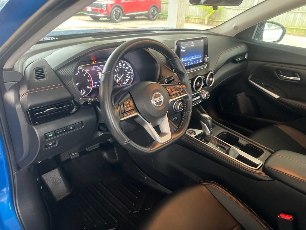 Certified 2023 Nissan Sentra SR w/ SR Premium Package FWD image 6