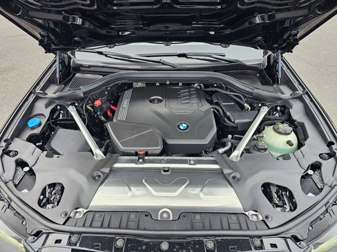 New 2025 BMW X4 xDrive30i w/ Premium Package image 9
