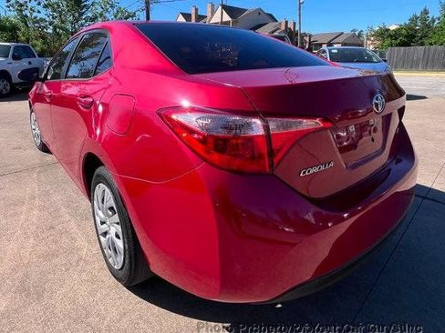 Used 2018 Toyota Corolla LE FWD image 9