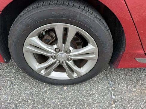 Used 2019 Hyundai Sonata Sport image 17