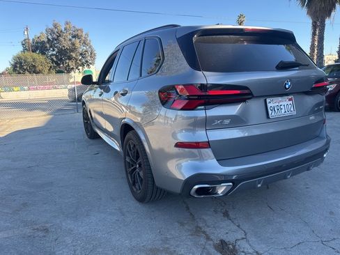 Certified 2024 BMW X5 sDrive40i w/ M Sport Package image 3