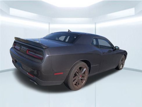 Used 2022 Dodge Challenger GT w/ Plus Package image 17