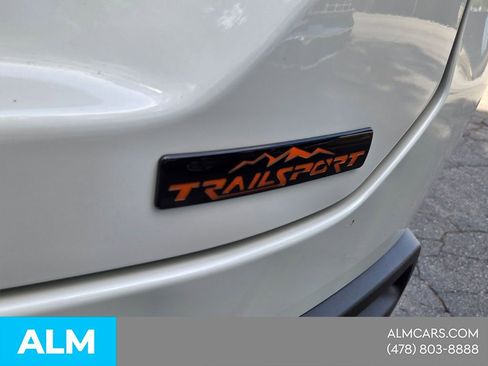 Used 2025 Honda Pilot TrailSport image 12