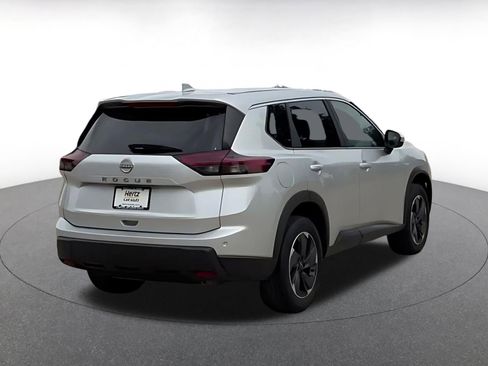 Used 2025 Nissan Rogue SV FWD image 14