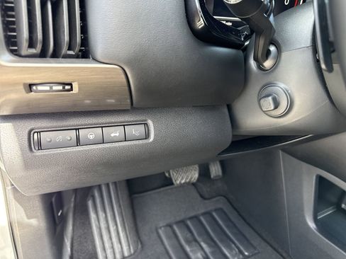 Used 2023 Nissan Pathfinder Platinum w/ Lighting Package (N93) image 20