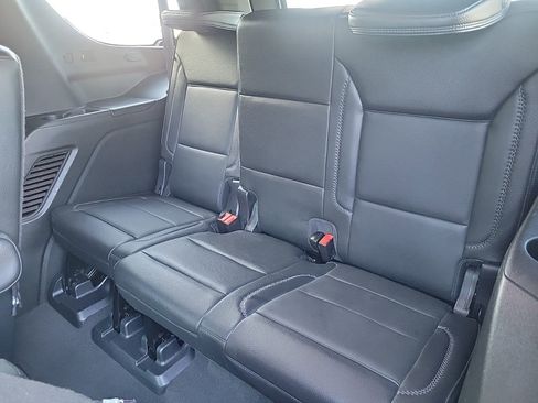 Used 2022 GMC Yukon Denali RWD image 18