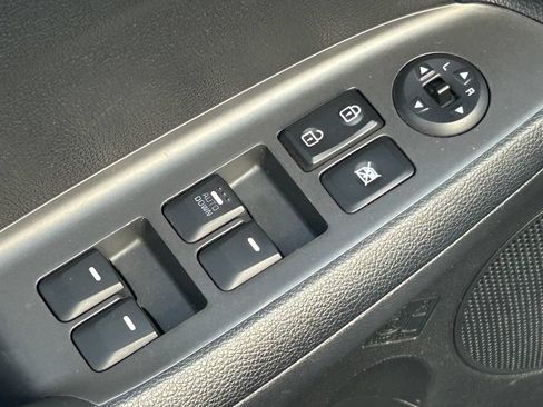 Used 2017 Kia Forte S FWD image 24