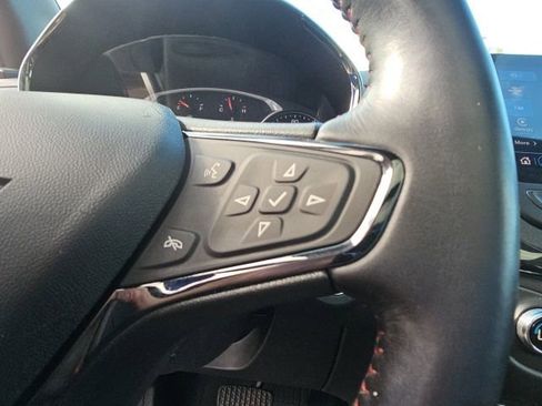 Used 2022 Chevrolet Equinox RS w/ RS Leather Package image 40