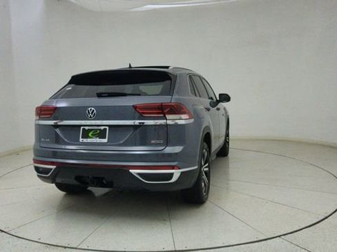 Used 2020 Volkswagen Atlas Cross Sport SEL Premium image 71