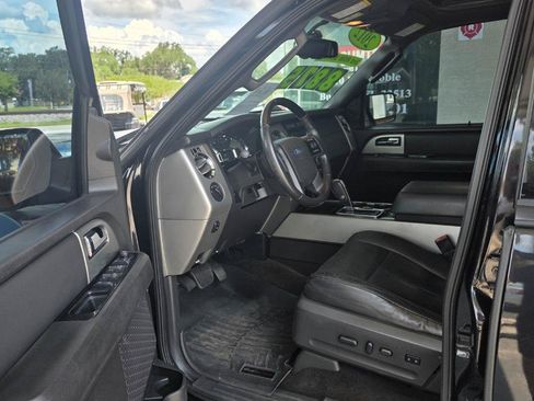 Used 2012 Ford Expedition Limited RWD image 19