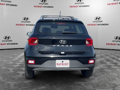New 2026 Hyundai Venue SEL FWD image 6