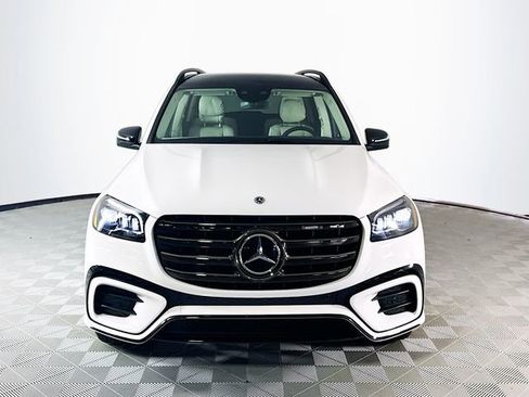 New 2026 Mercedes-Benz GLS 450 4MATIC image 2