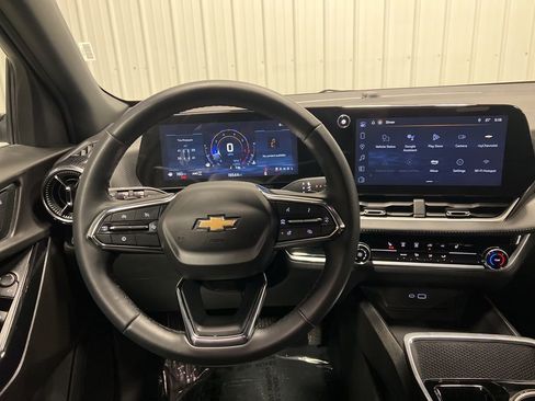 Certified 2025 Chevrolet Equinox LT AWD/4WD image 12