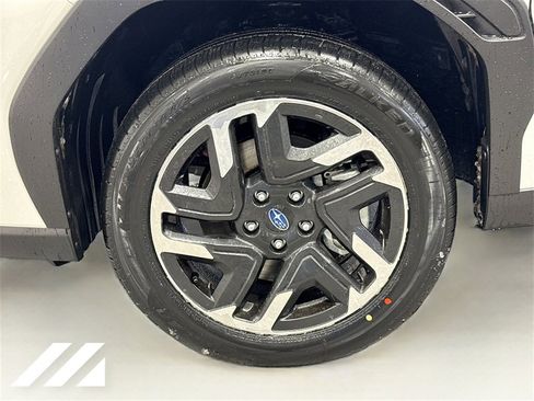 New 2025 Subaru Forester Premium image 32