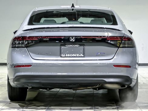 Used 2023 Honda Accord Sport image 9