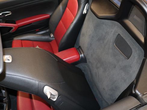 Used 2018 Porsche 718 Boxster RWD image 71