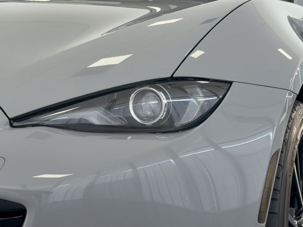 Used 2025 MAZDA MX-5 Miata RF Grand Touring RWD image 12