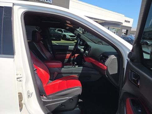 Used 2022 Dodge Durango R/T AWD/4WD image 17