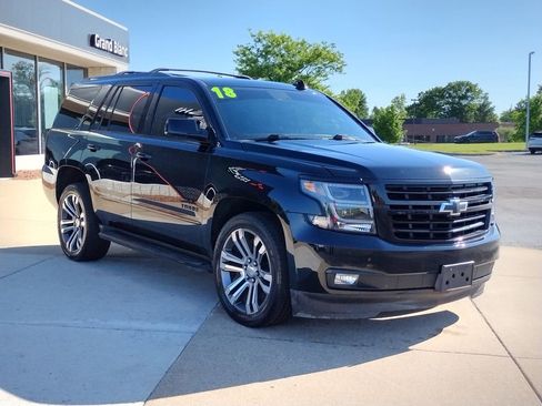 Used 2018 Chevrolet Tahoe Premier AWD/4WD image 3
