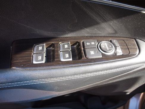 Used 2019 Kia Sorento FWD image 9