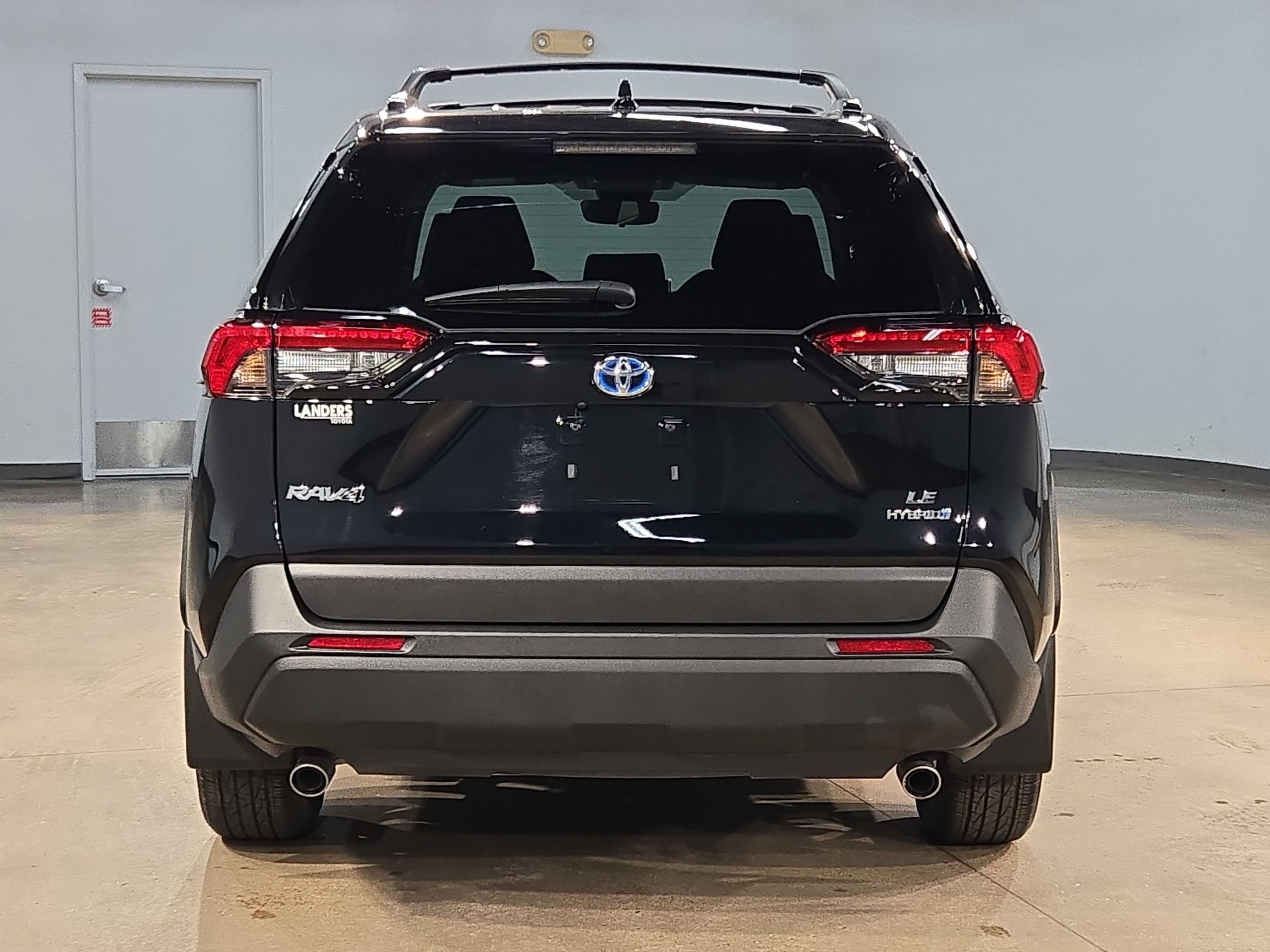 Certified 2024 Toyota RAV4 LE AWD/4WD image 6