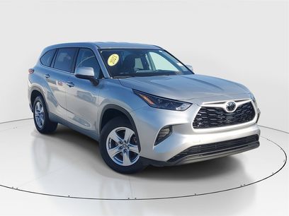Used 2023 Toyota Highlander L