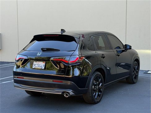 Used 2023 Honda HR-V Sport image 6
